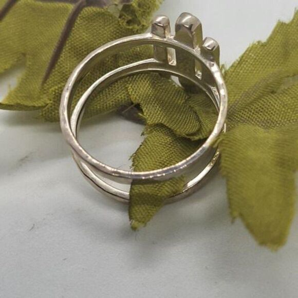 Sadada, 'Strait To It',Turquoises and Sterling Silver, Size 5 Ring - Picture 4 of 10